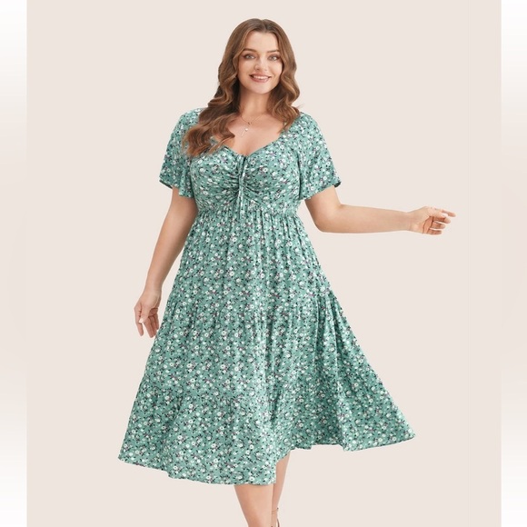 BloomChic Plus Size Ditsy Floral Drawstring Ruched Pocket Ruffle Tiered Dress - Picture 1 of 8
